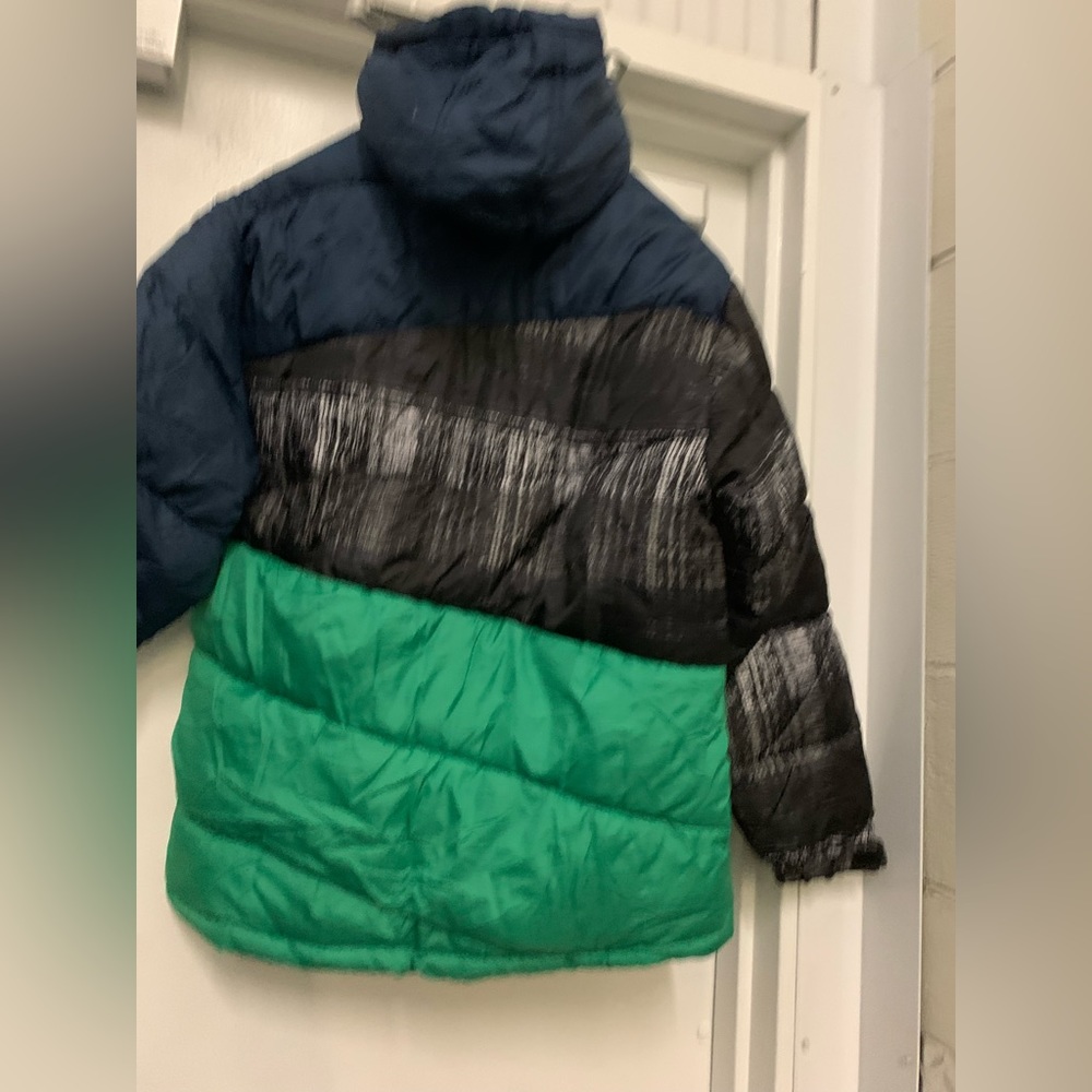 Waterproof jackets - Picture 3 of 9